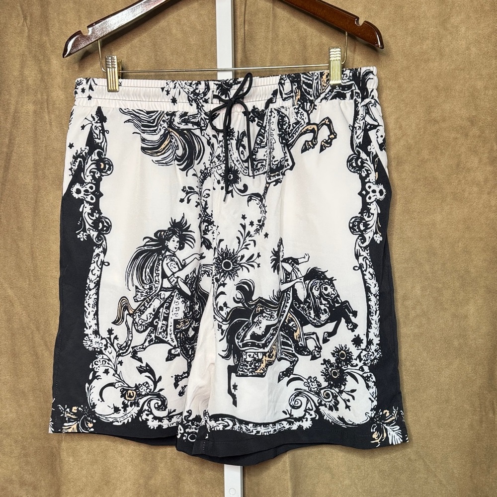 Men's Black and White Graphic Shorts Size XL